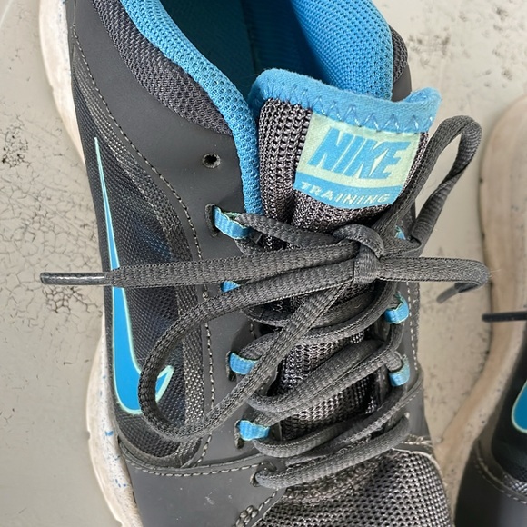Nike training size 8 - Picture 2 of 3